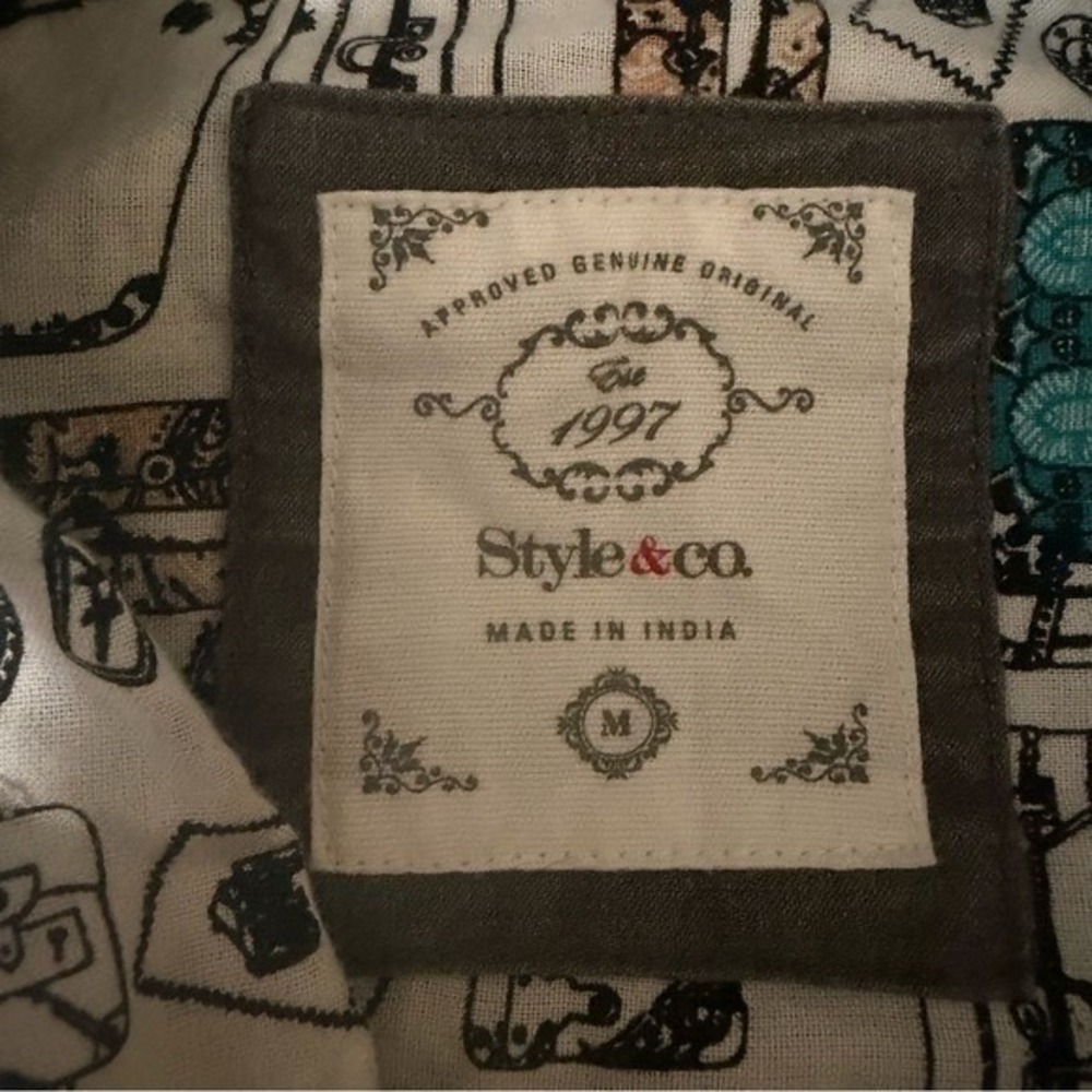 Style & Co Button Down Shirt Womens Medium Travel Print Tie Front Excellent - Picture 3 of 10